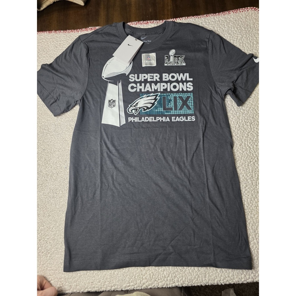 Nike Philadelphia Eagles Super Bowl LIX Champions Shirt Mens Small NWT NFL